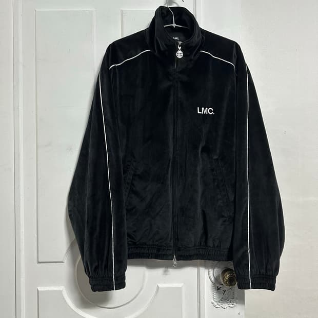 엘엠씨 벨루어 트랙탑