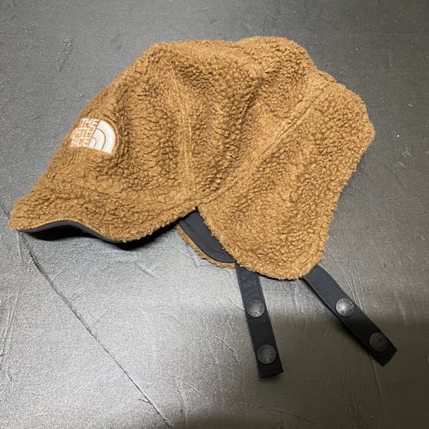 The north face 양면모자(여성용)