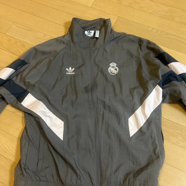 아디다스 바람막이
