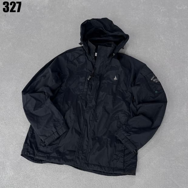 빈폴 블랙후드 바람막이 