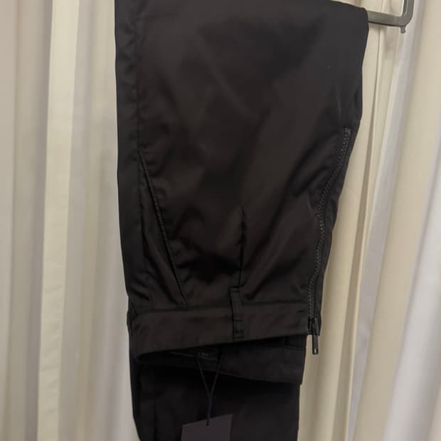 프라다 PRADA 나일론 팬츠 SPHO9 S192 19FW 테이퍼드 44