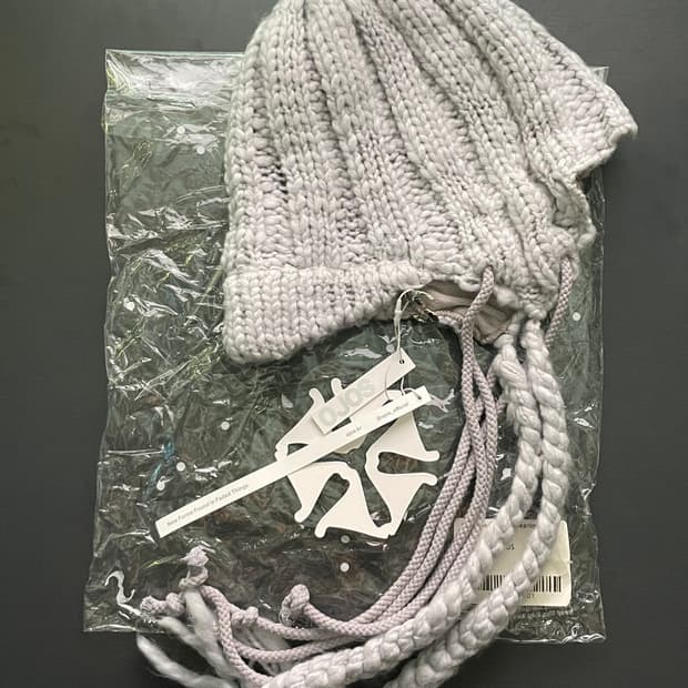 [새상품] 오호스 브레이디드 이어플랩 비니 그레이