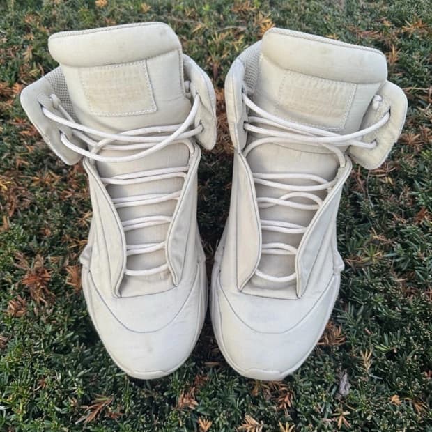 마르지엘라 뉴 퓨쳐 하이