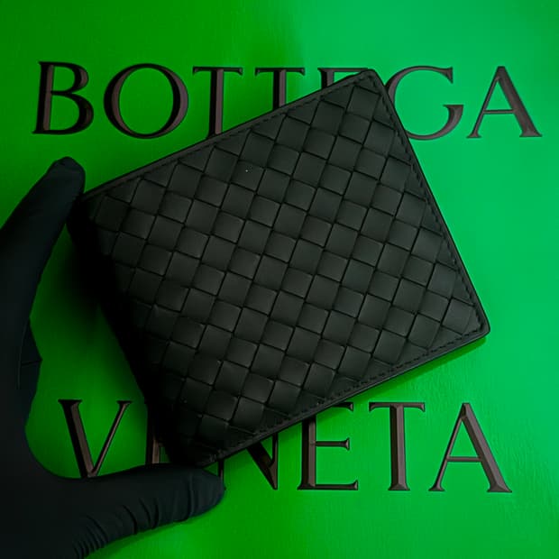 보테가베네타 인트레치아토 반지갑