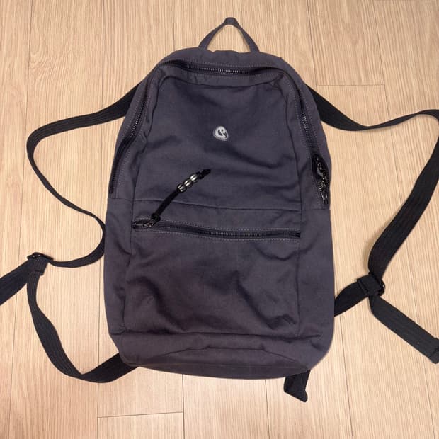 2회착용) 코이세이오 백팩