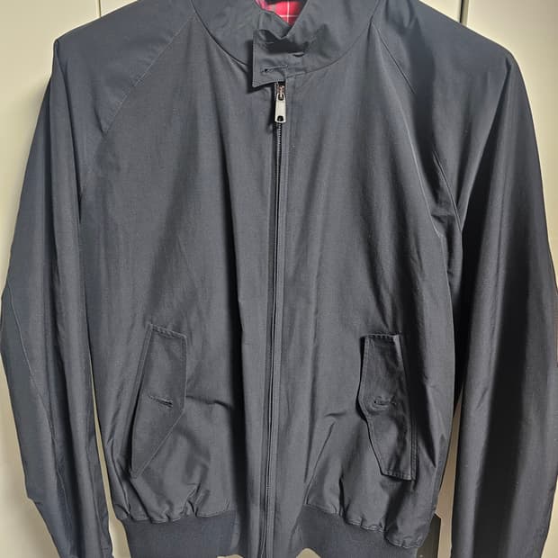 바라쿠타G9 클래식해링턴자켓 다크네이비색상 UK44