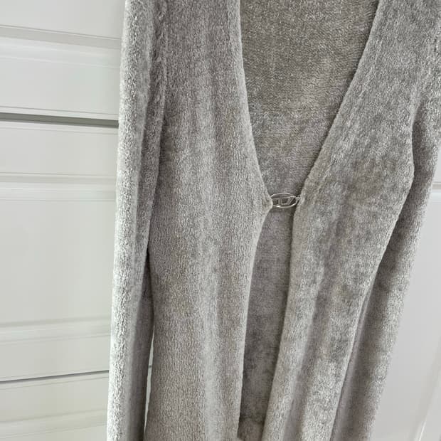 DIESEL 퍼 부클 가디건 (그레이)