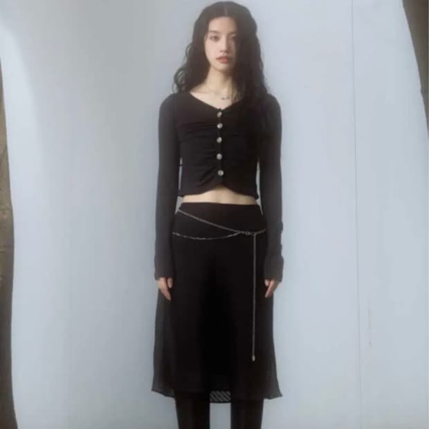 애즈온 미디스커트