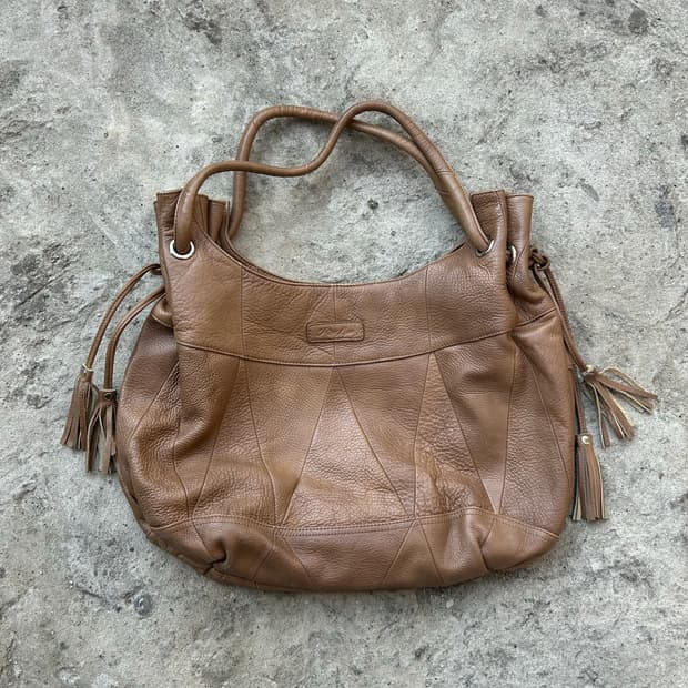 니나리치 보헤미안 숄더백