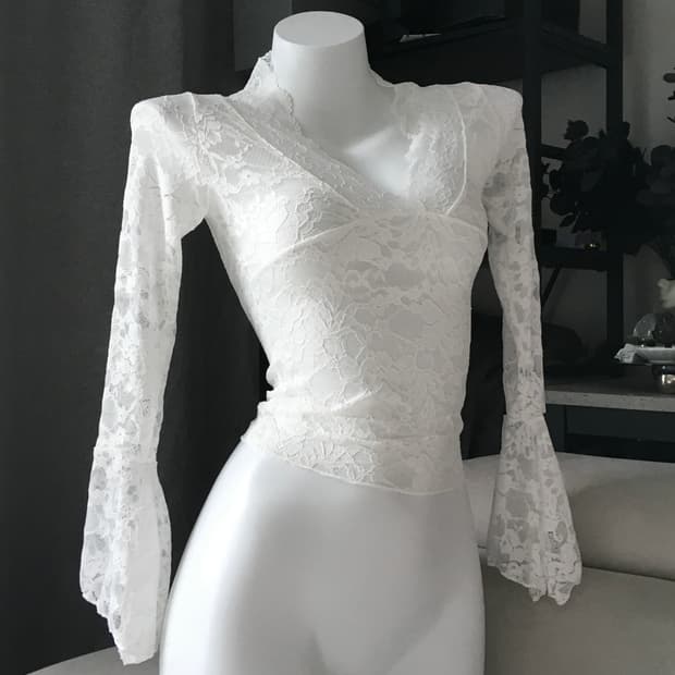 ༒ White Flower Lace Top 