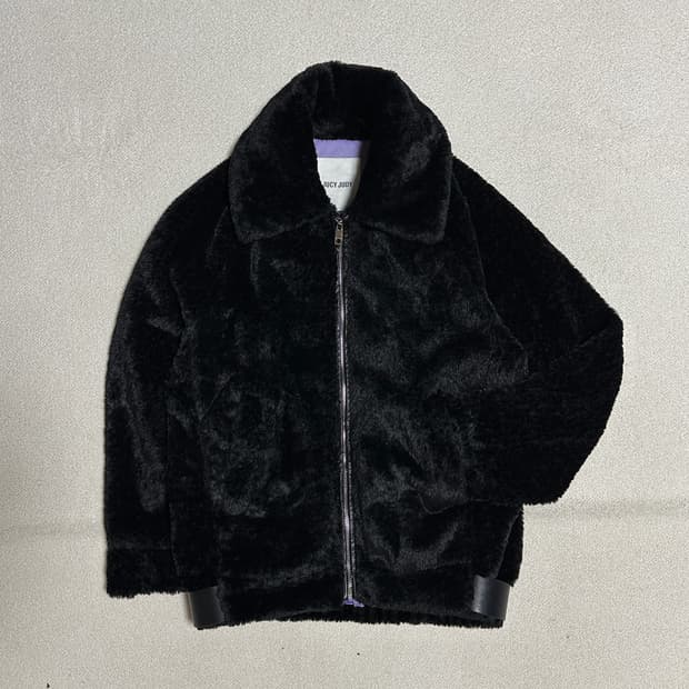 쥬시쥬디 페이크 퍼 집업 점퍼
