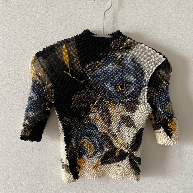 Popcorn blouse / top