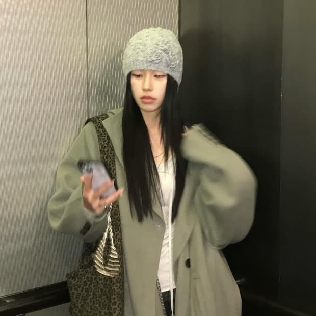 트리밍버드 와이드 롱 코트 블랙 윤비누 롱코트