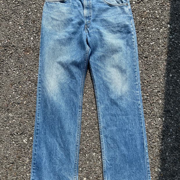 80‘s Levi’s 509 35in