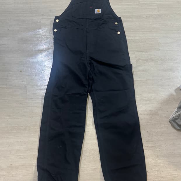 칼하트 WIP 멜빵바지 블랙