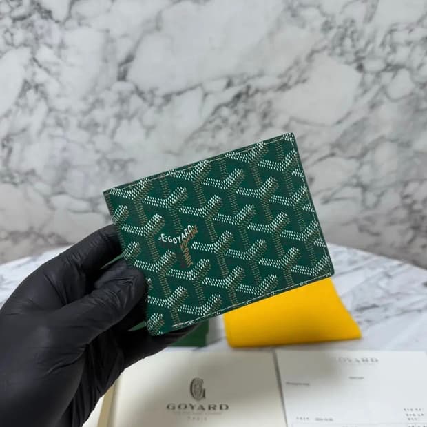 [새상품/10.11일 구매] 고야드 빅투와르 반지갑 그린