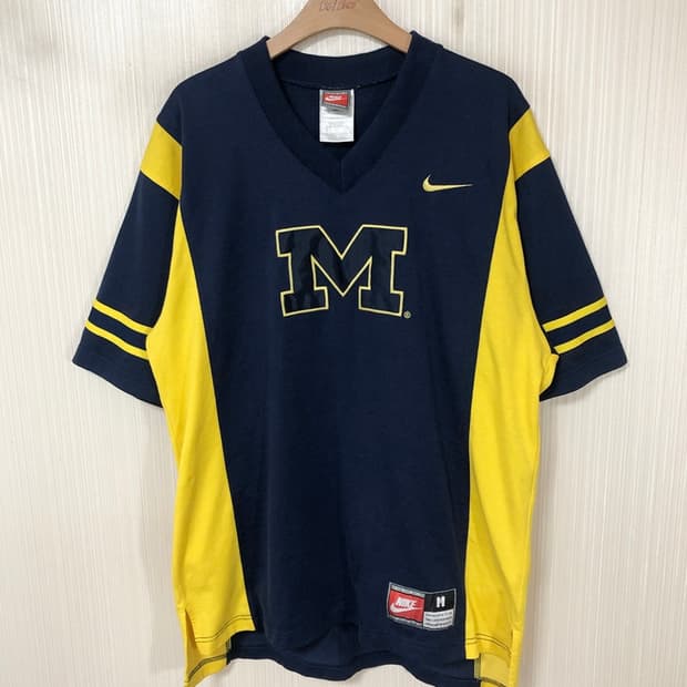  나이키 90's 미시건대학교 울버린스 빈티지져지 M(해외)