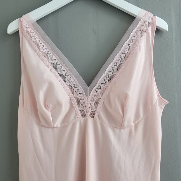 빈티지 베이비 핑크 슬립 드레스