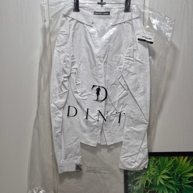 (세일)(새상품)DINT 딘트 .화이트 면셔츠 블라우스