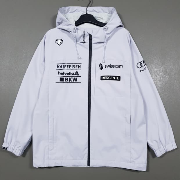 여성 85) 데상트 신형 21FW 스위스스키팀 아우디 후드 바람막이 자켓