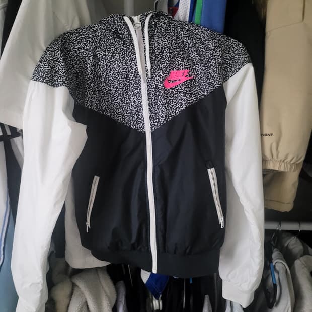 나이키바람막이 여성용 