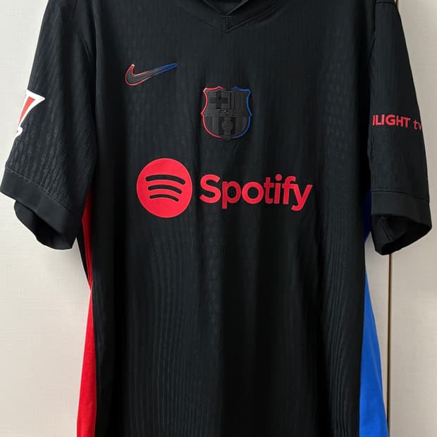 바르셀로나 24/25 어웨이 유니폼 adv