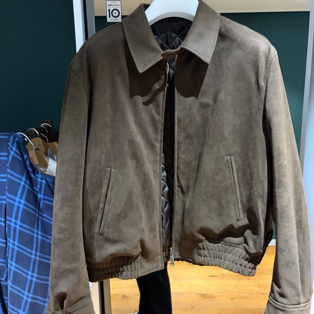 쿠어 퀄티드 페이크 스웨이드 스윙 자켓 (거의 새상품)