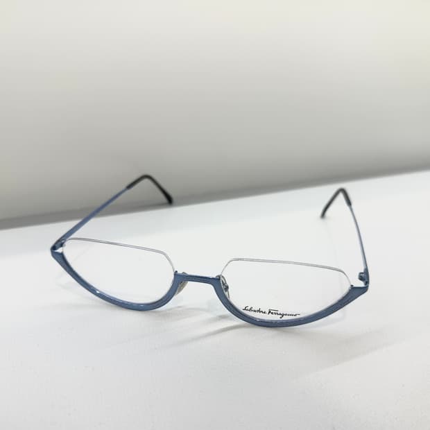 페라가모 반무테 안경