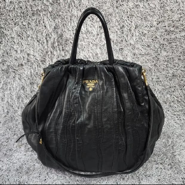 프라다 토트백