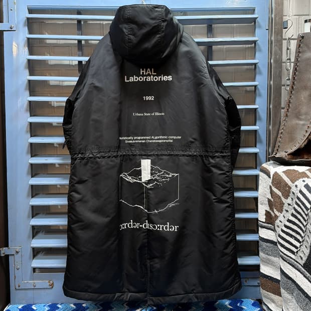 언더커버 Hal Laboratories 파카