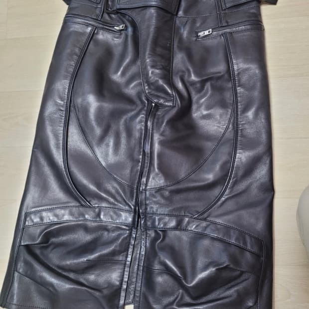 WE11DONE 가죽스커트 최상