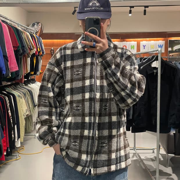 아식스 패턴 플리스 자켓  