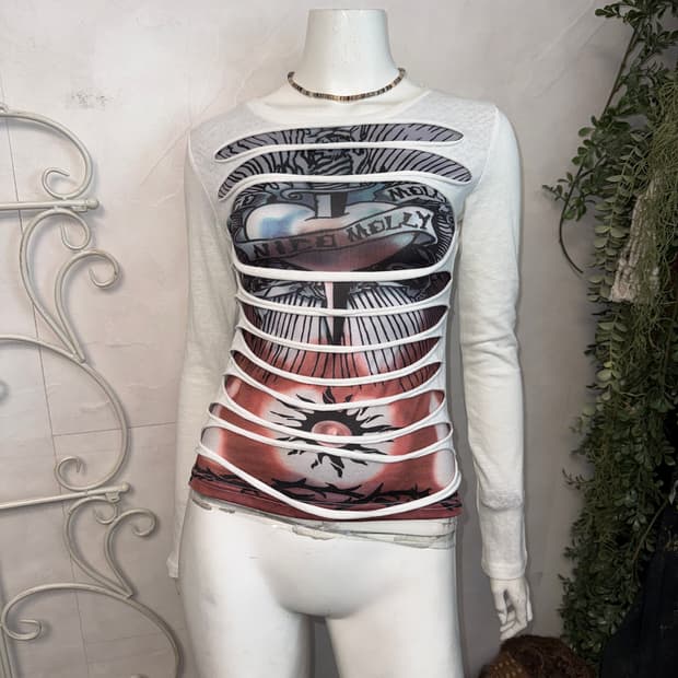 Oldschool printed damage detail sleeve