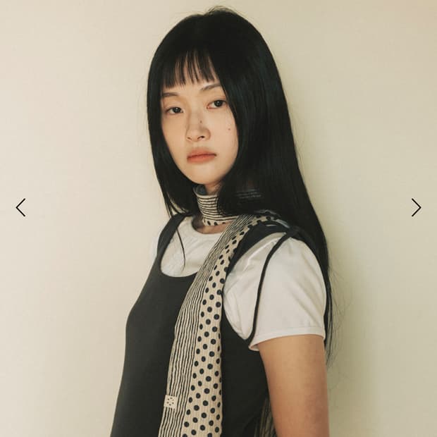 새상품) 오헤시오 도트 시어 포인트 스카프 아이보리