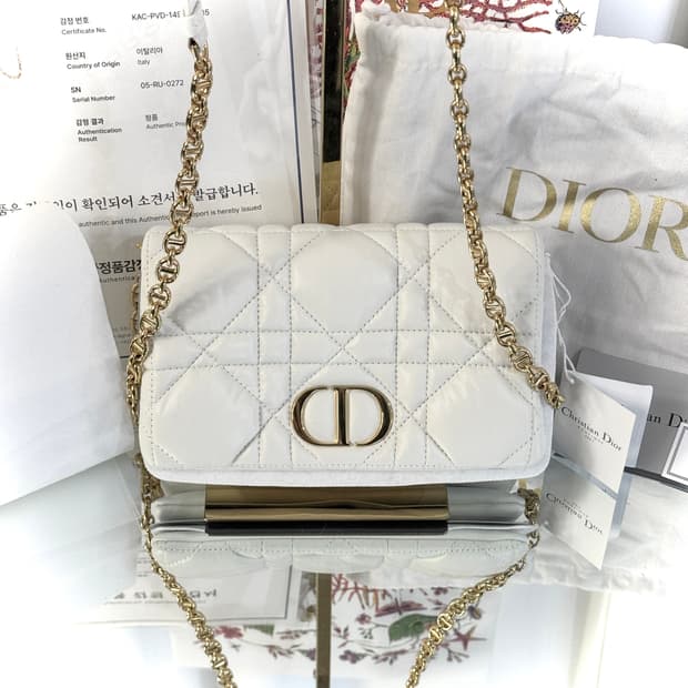 [새상품] 디올 카로 매크로까나쥬 미니백 라떼 카프스킨