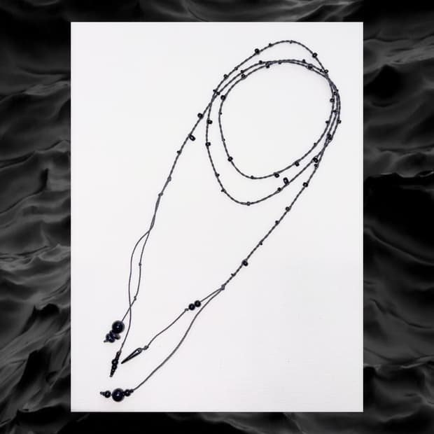 Grayish layerd long necklace 그레이쉬 레이어드 롱