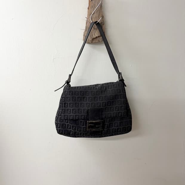 펜디 블랙 ff 로고 캔버스 주키노 맘마백 