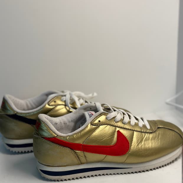 나이키 코르테즈골드 270mm