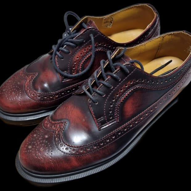 닥터마틴 AW009 GV05R 버건디 윙팁 US10 270