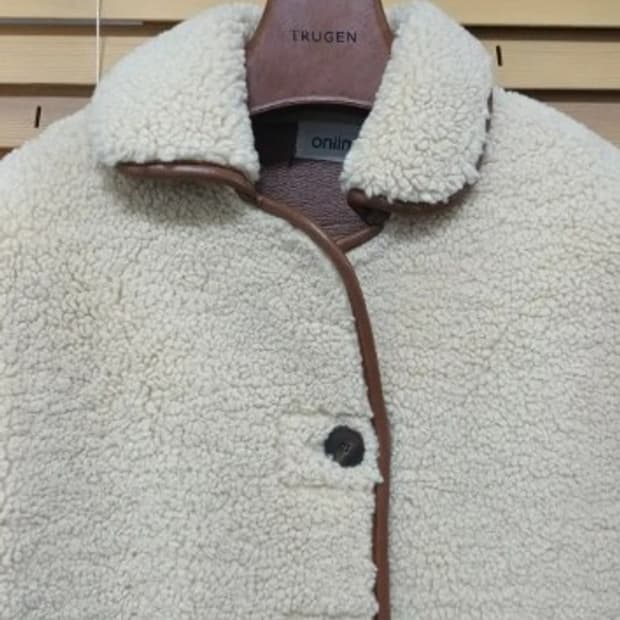 쇼핑몰브랜드 인조무스탕부클카라자켓 Free