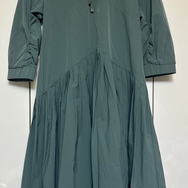 오프리미츠 그린 플레어 원피스