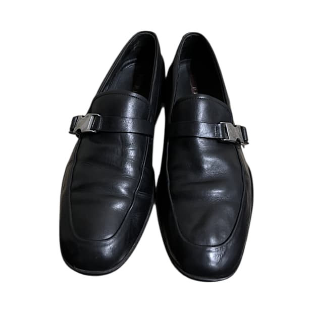 프라다 스포츠 아카이브 나파레더 버클로퍼 스니커즈 y2k