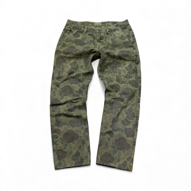 GANT 싱글 니 팬츠 카모 그린