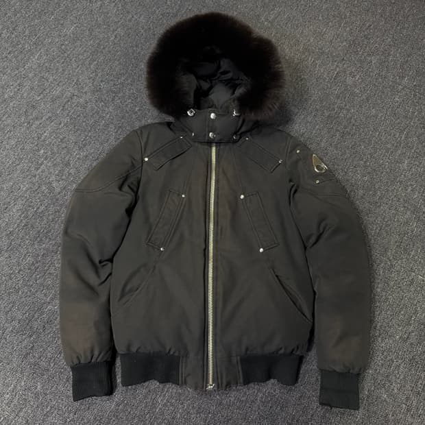 무스너클 블랙퍼 패딩 