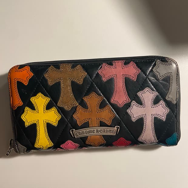 크롬하츠 vic 한정 멀티패치 장지갑 (인보이스 포함)