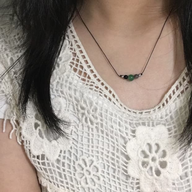 원석 비즈 끈목걸이