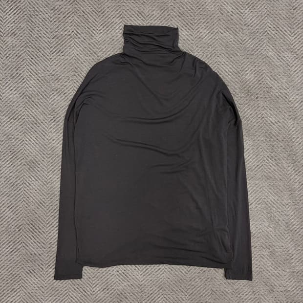 빈스 터틀넥 티셔츠 v1109