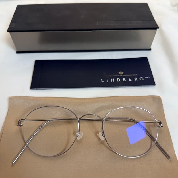 린드버그 모르텐 48 유광실버 P10 새상품급