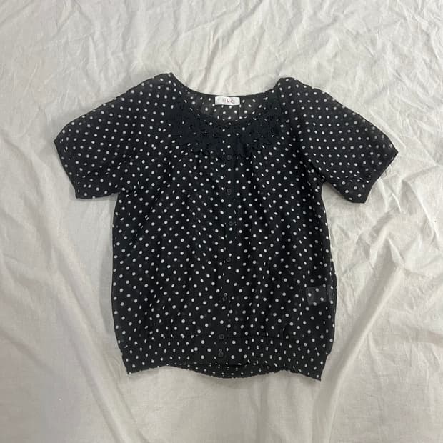 도트 쉬폰 플라워 레이스 반팔 블라우스 블랙 모리걸 하구미