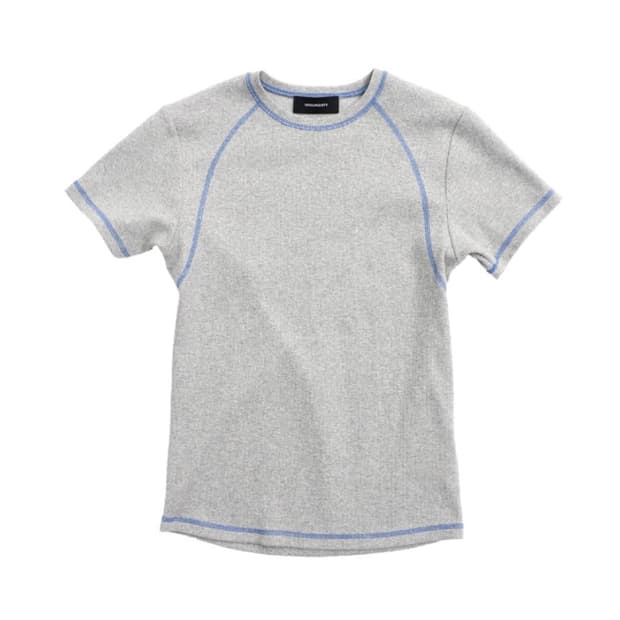 Colored stitch line short sleeve tee